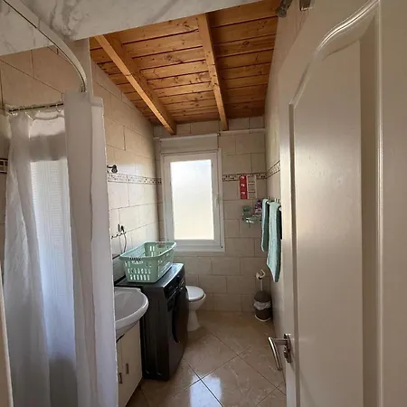 Appartement In Mit Terrasse *